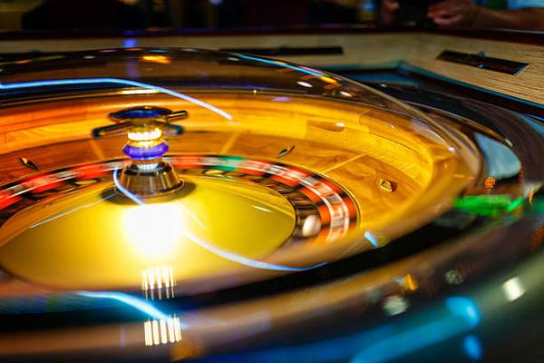 Common mistakes to avoid when you chơi poker online