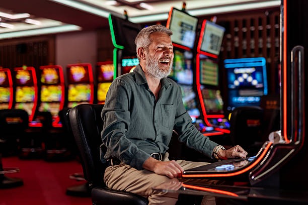 How Players Compare Game Menus Across Online Casino Singapore
